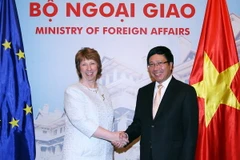 Phó Thủ tướng Phạm Bình Minh hội đàm với Phó Chủ tịch EC