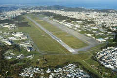 Căn cứ không quân Futenma tại Ginowan, tỉnh Okinawa tháng 9/2012. (Nguồn: Kyodo/TTXVN)