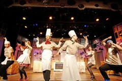 Các nghệ sỹ biểu diễn Cookin’ NANTA (Nguồn: Nhà hát Tuổi trẻ-Vietnam+)