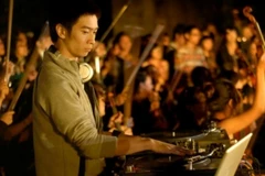 DJ SlimV góp mặt trong một chương trình Rhapsody Philharmornic. (Ảnh: BTC)