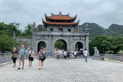 Quần thể di tích quốc gia đặc biệt Cố đô Hoa là điểm dừng chân ưa thích của hàng triệu du khách trong nước và quốc tế mỗi năm. (Ảnh: Xuân Mai/Vietnam+) 