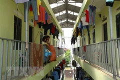 Một xóm trọ của người lao động. Ảnh minh họa. (Nguồn: TTXVN)