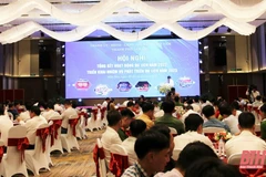 Toàn cảnh hội nghị. 