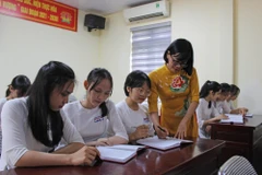 Lớp 12B5, trường Trung học phổ thông Triệu Sơn 4, tỉnh Thanh Hóa có 7 học sinh đạt điểm 10; 30 học sinh đạt điểm 9 môn Lịch sử; điểm trung bình môn Sử của lớp đạt 9,14 điểm. (Ảnh: TTXVN phát)