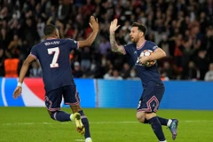 Messi và Mbappe ghi bàn giúp PSG chiến thắng. (Nguồn: Getty Images)