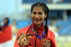 Vận động viên Khuất Phương Anh (Việt Nam) - Huy chương vàng nội dung chạy 800m nữ. (Ảnh: Huy Hùng/TTXVN)