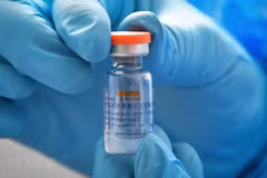 Vaccine ngừa COVID-19 của hãng Sinovac Biotech (Trung Quốc). (Ảnh: AFP/TTXVN) 