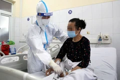 Bệnh nhân COVID-19 bị nhồi máu não phục hồi tích cực sau can thiệp lấy huyết khối. (Ảnh: TTXVN phát)