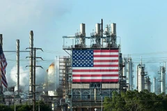 Cơ sở lọc dầu Wilmington của Mỹ ở Los Angeles, California. (Ảnh: AFP/TTXVN)
