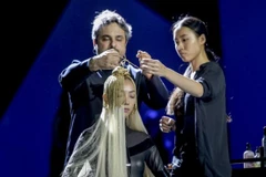 Angelo Seminara biểu diễn trên sân khấu Davines Hair Show 2016. (Ảnh: Tuấn Đào)