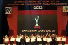 Các doanh nghiệp đạt giải vàng. (Ảnh: Vũ Sinh/TTXVN)