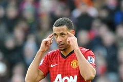 Đánh nguội Torres, Rio Ferdinand vẫn thoát án phạt