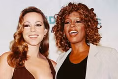 Whitney Houston (phải) và người bạn thân Mariah Carey. (Nguồn: Internet)