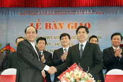Lễ bàn giao tàu. (Ảnh : Minh Thu/TTXVN)