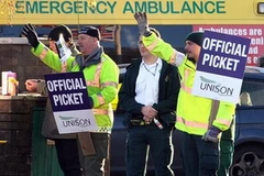 Những người công nhân ở Birmingham tham gia biểu tình. (Nguồn: Getty)