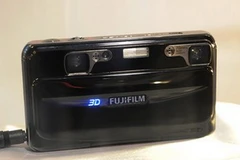 Mẫu máy ảnh FinePix REAL 3D của Fujifilm. (Nguồn: Internet)