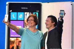 Nokia trình làng "siêu phẩm" khung nhôm Lumia 925