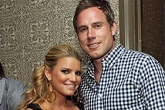 Jessica Simpson và Eric Johnson say sưa trong hạnh phúc. (Nguồn: Internet)