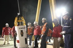 Tiến hành cứu hộ cho các thợ mỏ đang mắc kẹt tại Chile. (Nguồn: Reuters)