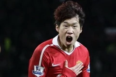 Park Ji-sung trở thành người hùng trong ngày sinh nhật của Ferguson. (Nguồn: Reuters)
