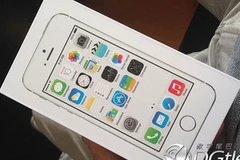 Video "đập hộp" và hình ảnh của mẫu iPhone 5C, 5S