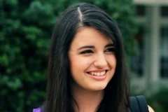 Ca sỹ tuổi teen Rebecca Black. (Nguồn: Internet)