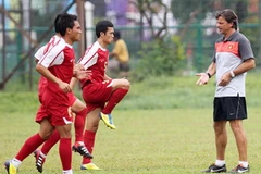 Các cầu thủ U23 Việt Nam chuẩn bị cho trận bán kết. (Ảnh: Quốc Khánh/TTXVN)