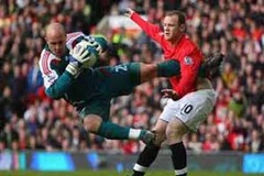 Cả Man United và Liverpool đều đang khát chiến thắng. (Nguồn: Internet)