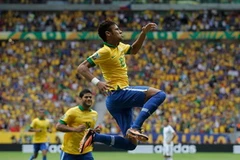 Thần đồng Neymar bị các bác sỹ của Barca chê bai