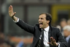 Allegri: Milan quyết giành vị trí thứ hai của Napoli
