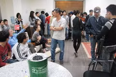 Cảnh tượng đốt than tổ ong để phản đối của cư dân Keangnam liệu có tiếp tục trong dịp Tết Nguyên đán sắp tới? (Ảnh: Internet)