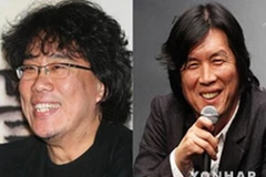 Đạo diễn Lee Chang-dong (phải) và đạo diễn Bong Jun-ho. (Nguồn: KBS)