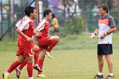 Các cầu thủ U23 Việt Nam chuẩn bị cho trận bán kết. (Ảnh: Quốc Khánh/TTXVN)