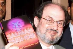 Nhà văn Salman Rushdie. (Nguồn: Reuters)
