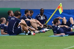 Balotelli quậy trong buổi tập (Nguồn: Getty)