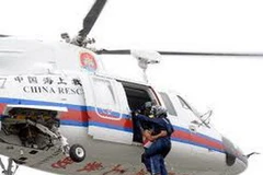 Trực thăng cứu hộ của cảnh sát Trung Quốc. (Nguồn: News.cn)