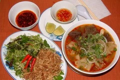 Món bún bò Huế. (Ảnh: PV/Vietnam+)
