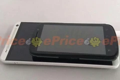 Hình ảnh mẫu HTC One Max (nằm phía dưới) lộ diện trước đó. (Nguồn: eprice)