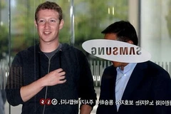 Mark Zuckerberg tại trụ sở của Samsung. (Nguồn: Yonhap)