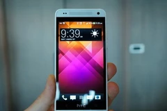 Mẫu HTC One Mini. (Nguồn: The Verge)