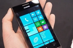 Mẫu điện thoại thông minh Huawei Ascend W1. (Nguồn: engadget)