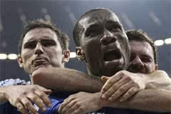 Drogba, Lampard vỡ òa trong niềm vui chiến thắng. (Nguồn: AP)