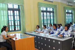 [Video] Đề xuất cơ chế thu học phí mới áp dụng từ 2015-2016