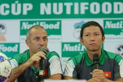 Thầy ‘Giôm’ mơ ngôi vô địch, Công Phượng chỉ muốn vượt qua vòng bảng