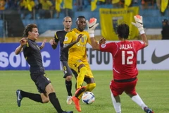 Hai đội bóng Việt Nam "nắm tay nhau" rời tứ kết AFC Cup