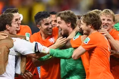 Canh bạc Tim Krul và chất thiên tài của “Vua Midas” Van Gaal