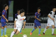 Tuấn Tài bùng nổ, U19 Việt Nam hiên ngang vào bán kết