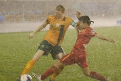 [Photo] Trận “thủy chiến” của nữ Việt Nam với Australia 