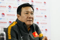 Hàng công chơi tệ, ông Phúc “nhớ” Công Vinh