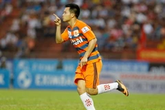 Thêm một cầu thủ Vissai Ninh Bình bị công an bắt vì cá độ